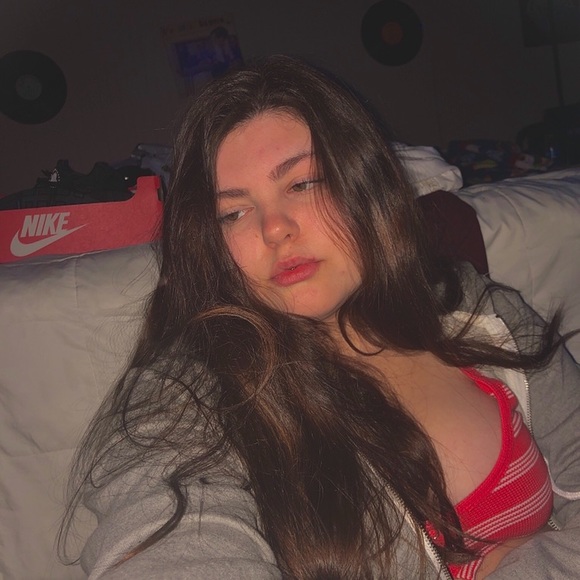 hello beauties! selling many clothes soon - Picture 1 of 1